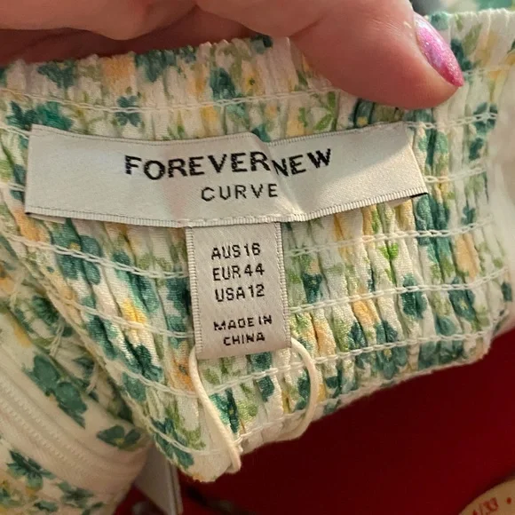 Size 16 ForeverNew Curve square neck puff sleeves dress in pistachio dit… - Picture 9 of 12